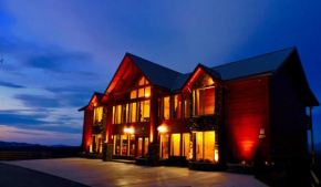 Skyline Splendor: Luxe Retreat with Breathtaking Views Over Downtown Gatlinburg